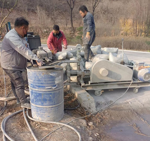 兴隆华侨农场路面下沉注浆